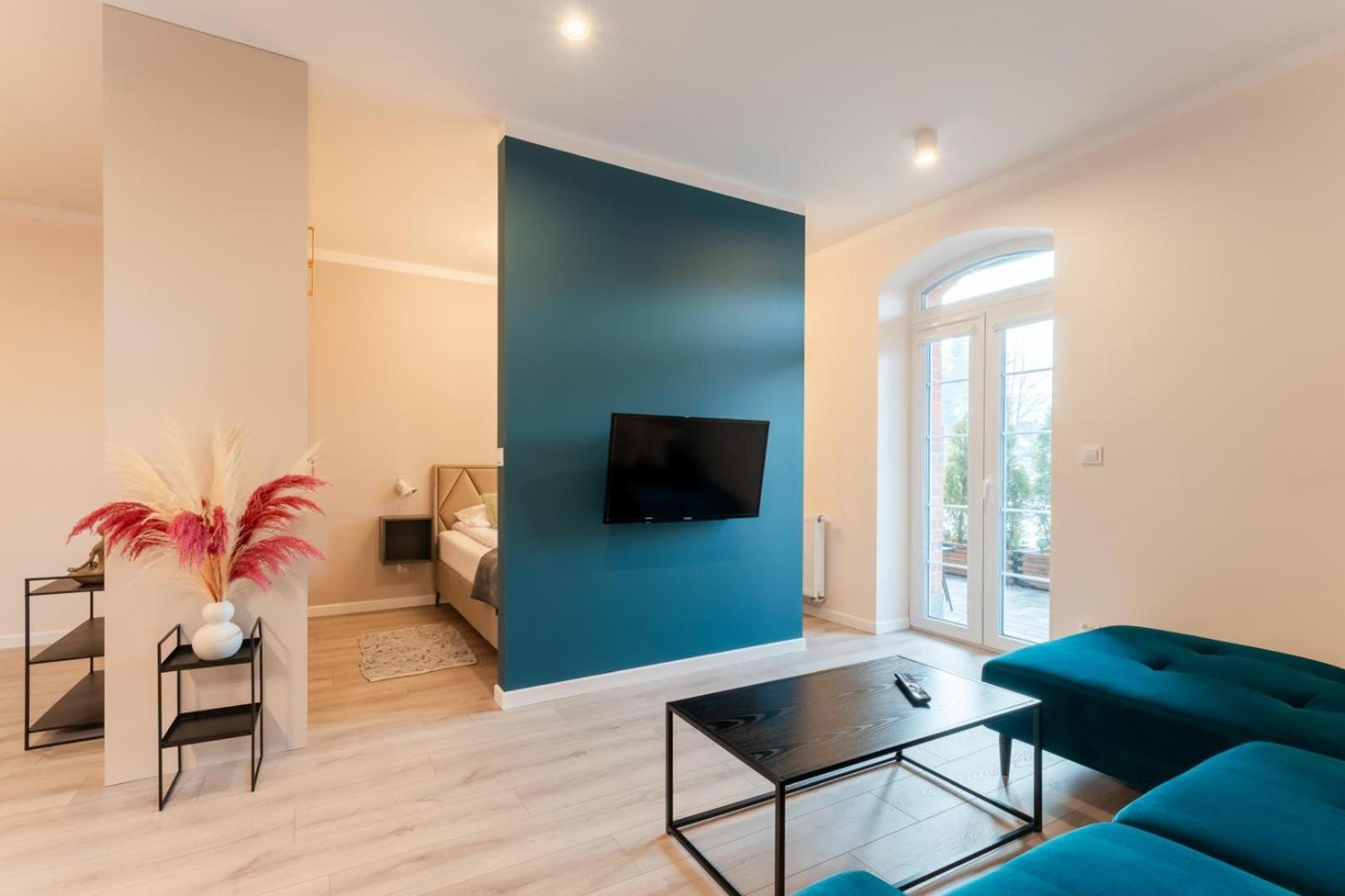 Apartament Smile - Z Prywatnym Monitorowanym Parkingiem By Spaceapart Еленя-Гура Экстерьер фото